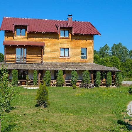 Motel Nacionalni Restoran Ognjiste Koruge Kültér fotó